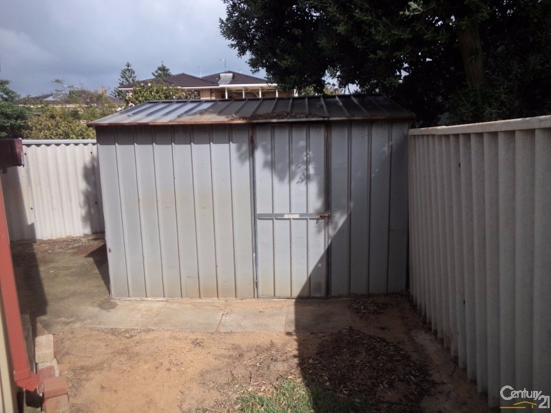 149 Penguin Road, Safety Bay WA 6169