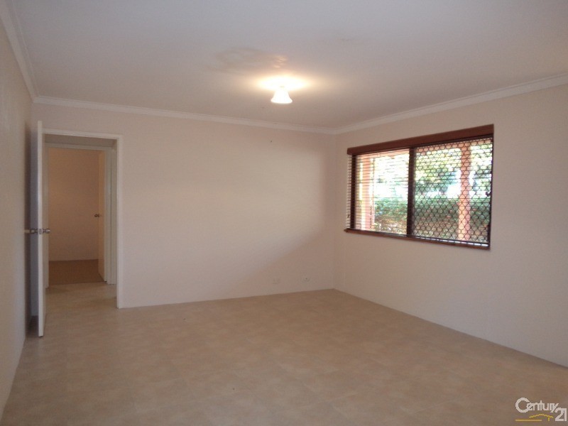 1/53 Rockingham Beach Road, Rockingham WA 6168