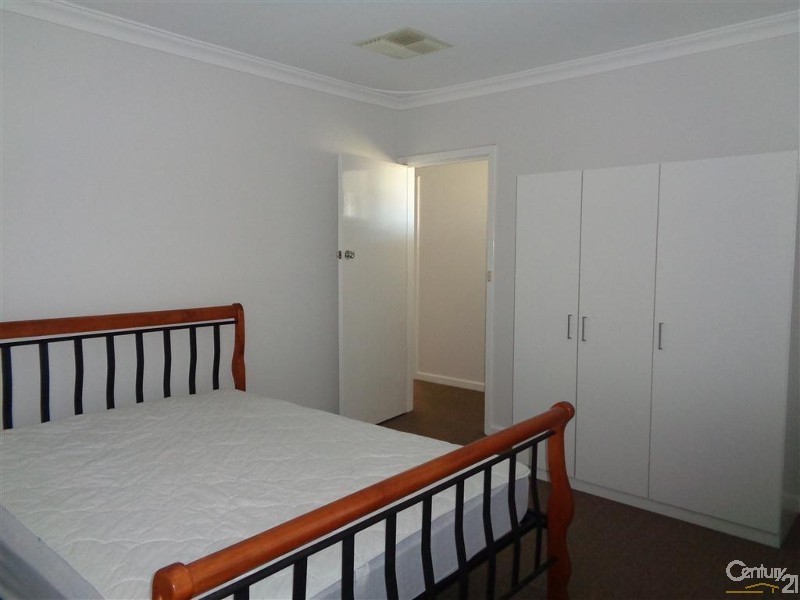 20 Leisure Way, Safety Bay WA 6169