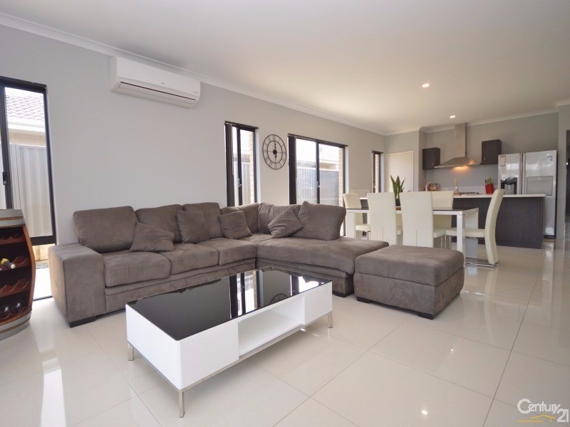 10 Rubens Circuit, Baldivis WA 6171