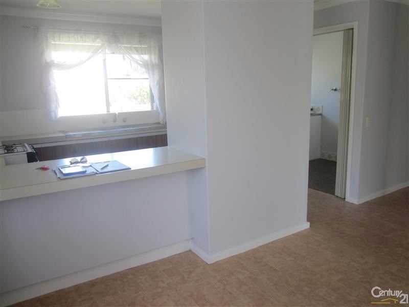 19 Varley Crescent, Cooloongup WA 6168