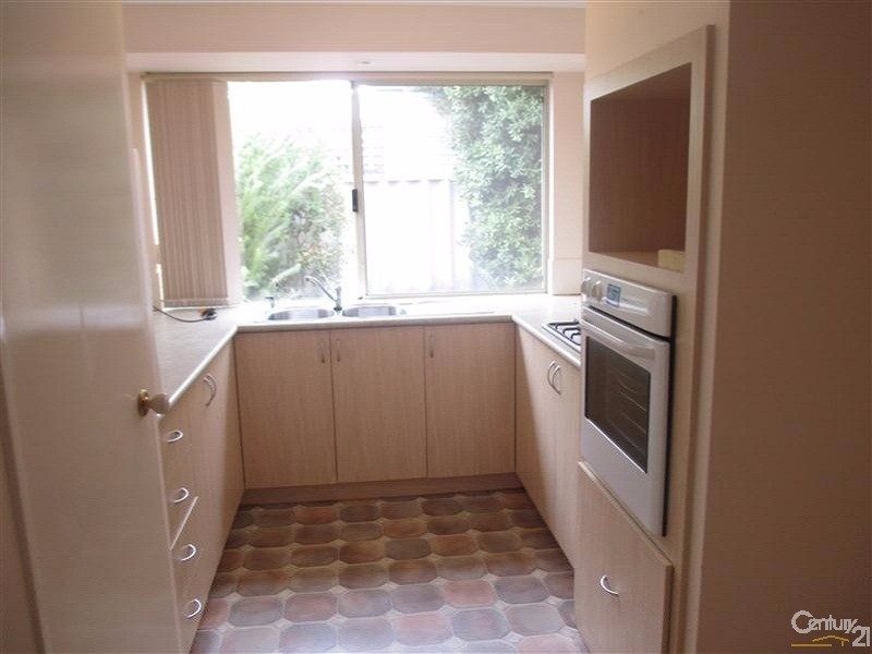 47 Zaragoza Drive, Port Kennedy WA 6172