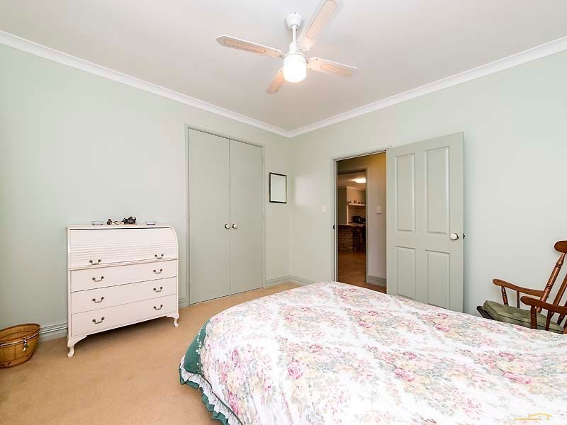 24 Mirror Cove, Waikiki WA 6169