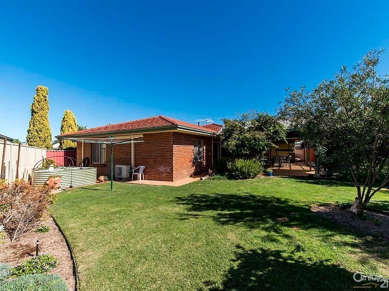 24 Mirror Cove, Waikiki WA 6169