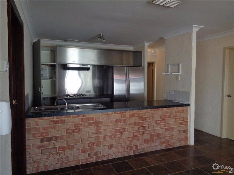 33 Warnbro Sound Avenue, Warnbro WA 6169