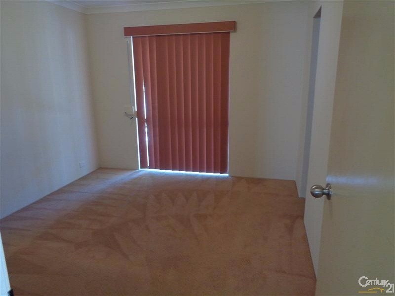 33 Warnbro Sound Avenue, Warnbro WA 6169