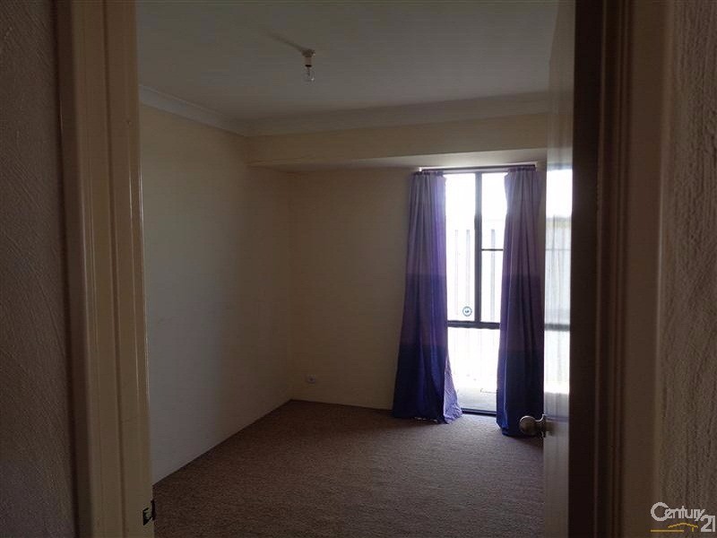 33 Warnbro Sound Avenue, Warnbro WA 6169