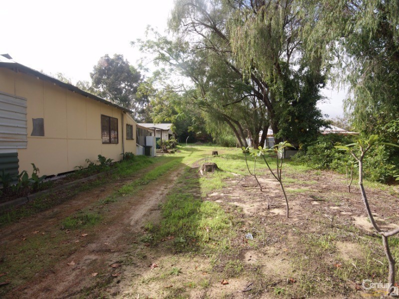 8  Richardson Street, Serpentine WA 6125