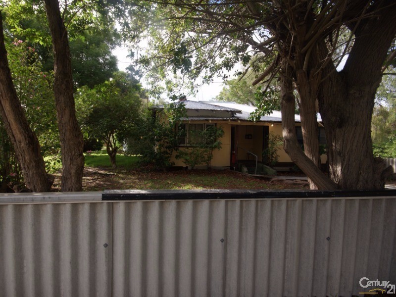 8  Richardson Street, Serpentine WA 6125