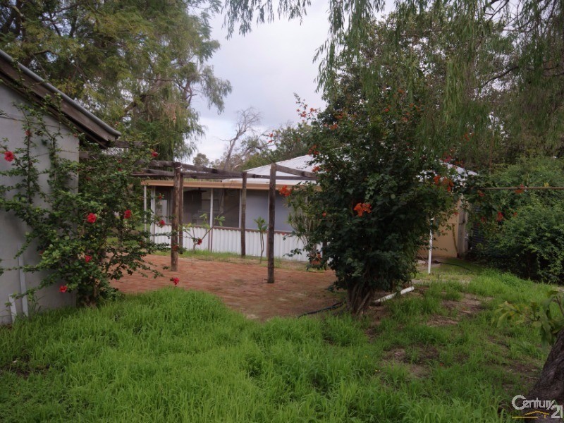 8  Richardson Street, Serpentine WA 6125