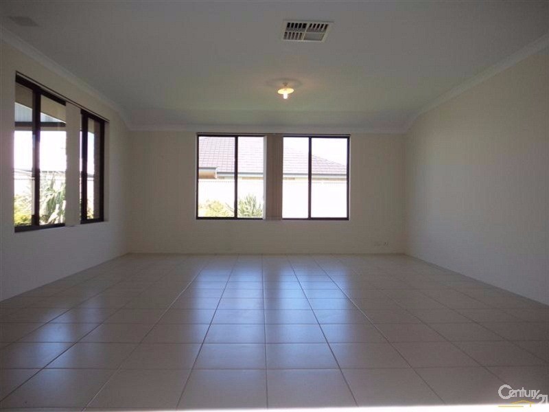 22 Windermere Way, Waikiki WA 6169