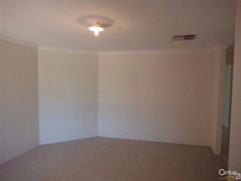 22 Windermere Way, Waikiki WA 6169
