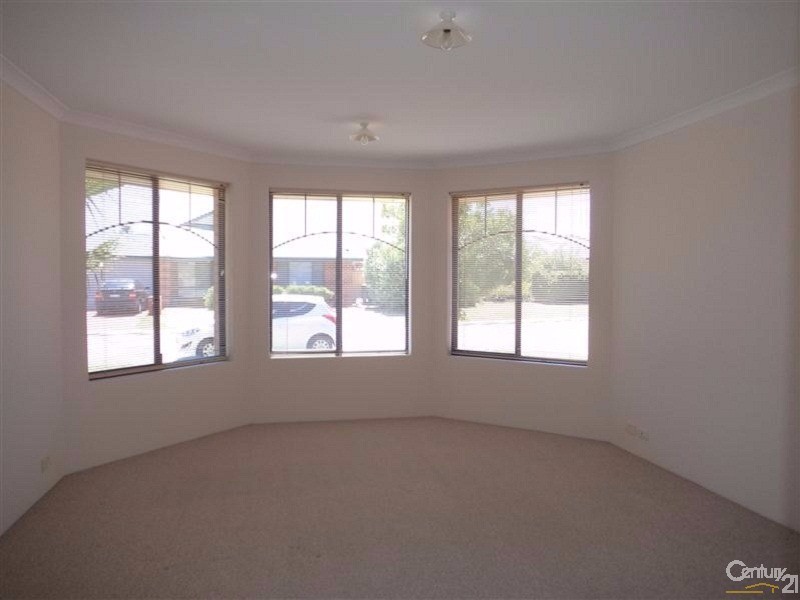 22 Windermere Way, Waikiki WA 6169