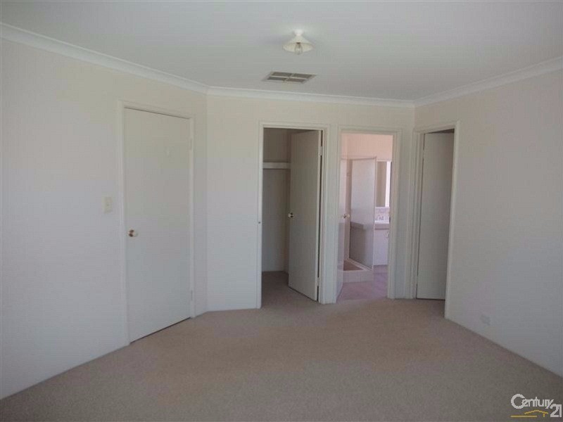 22 Windermere Way, Waikiki WA 6169