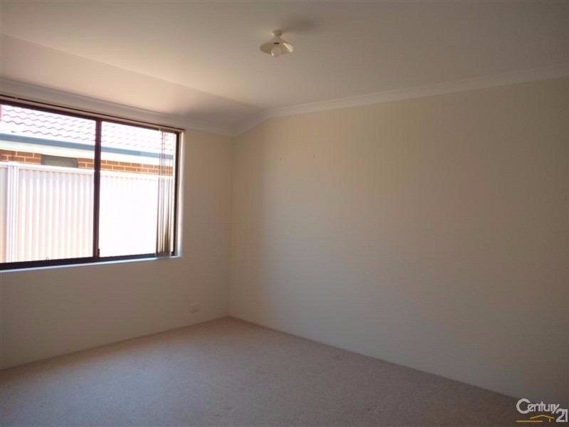 22 Windermere Way, Waikiki WA 6169