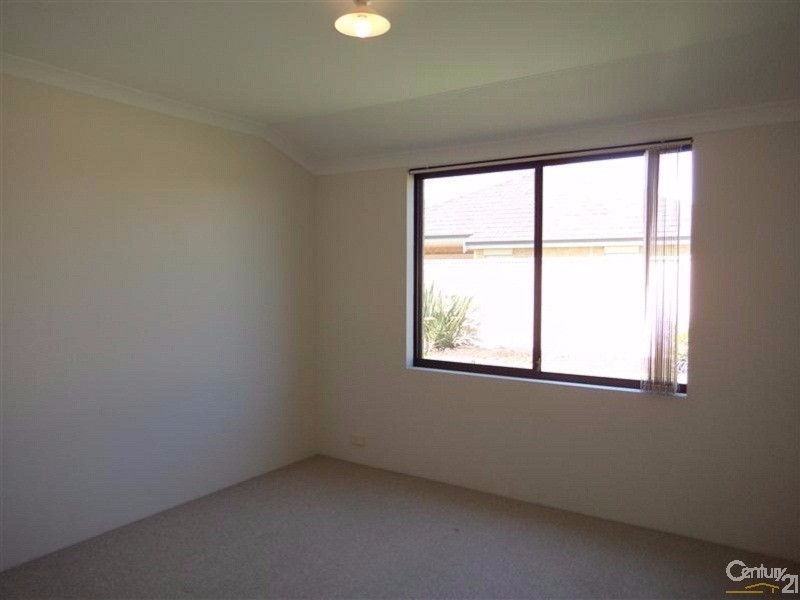 22 Windermere Way, Waikiki WA 6169