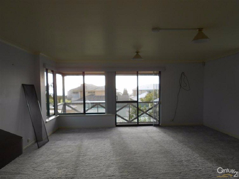 192 Kent Street, Rockingham WA 6168