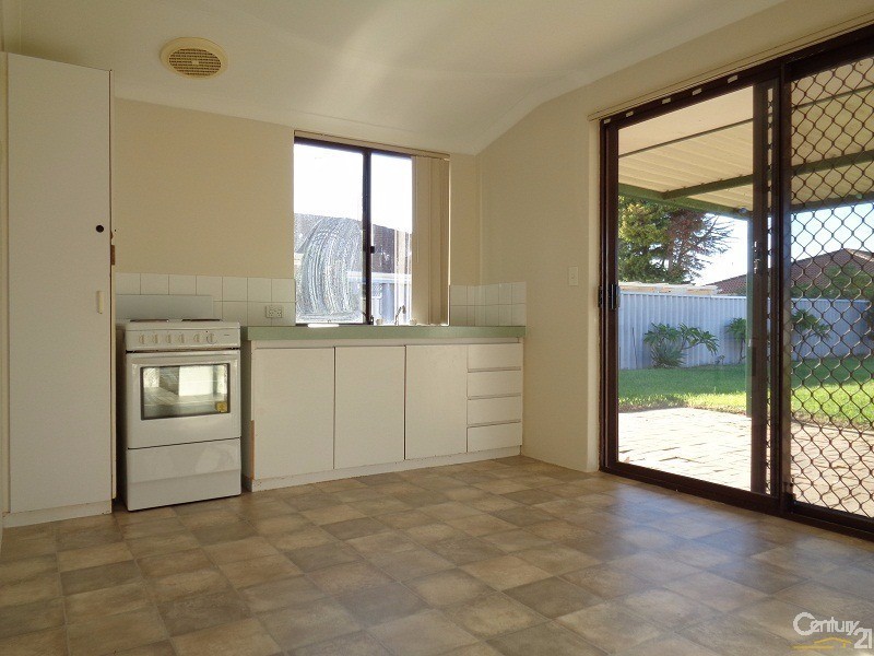 11 Murchison Road, Cooloongup WA 6168