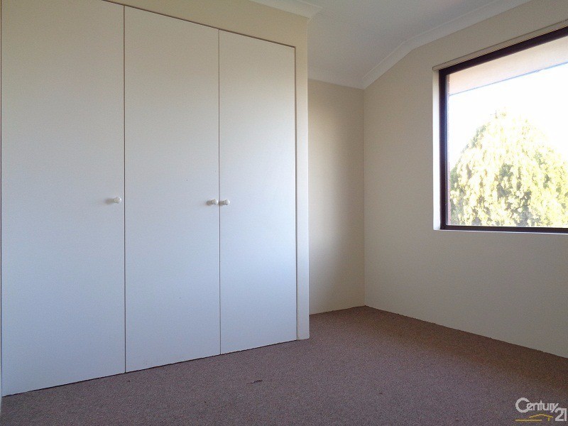 11 Murchison Road, Cooloongup WA 6168