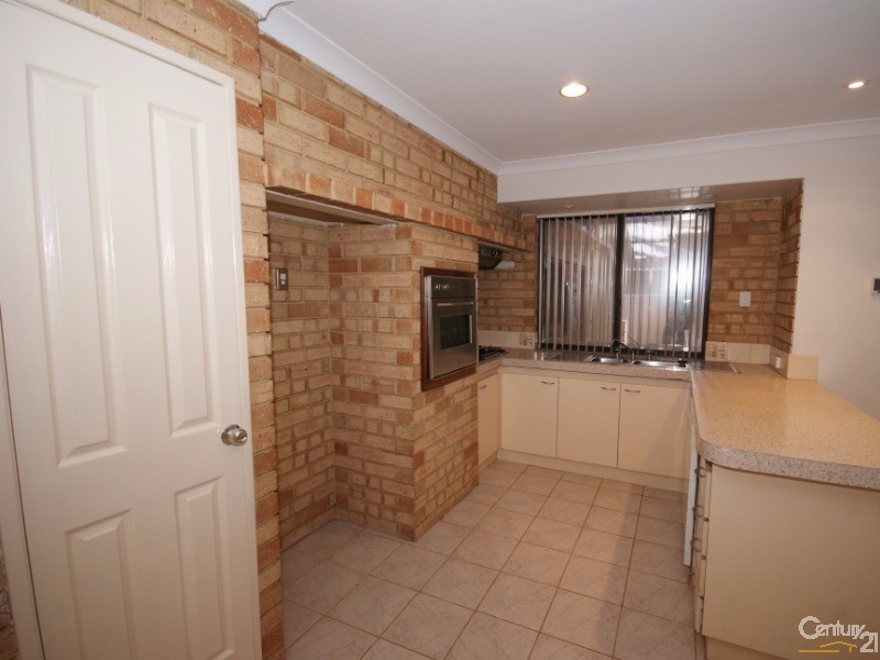 5 Murchison Road, Cooloongup WA 6168