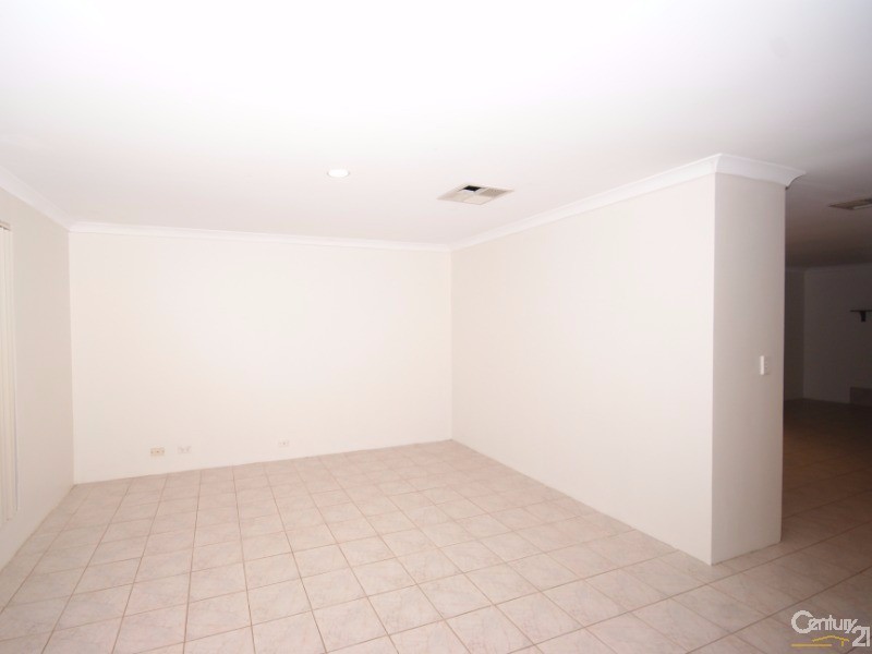 5 Murchison Road, Cooloongup WA 6168