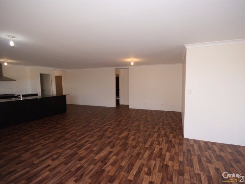 16 Halstead Turn, Wellard WA 6170