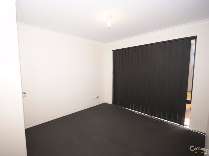 16 Halstead Turn, Wellard WA 6170