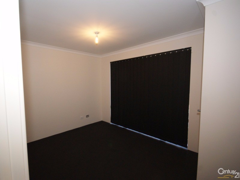 16 Halstead Turn, Wellard WA 6170