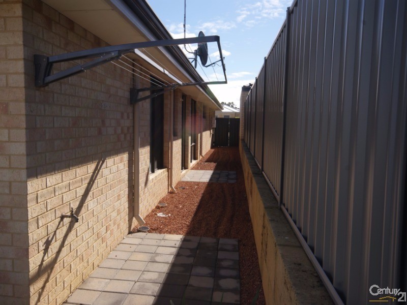 16 Halstead Turn, Wellard WA 6170