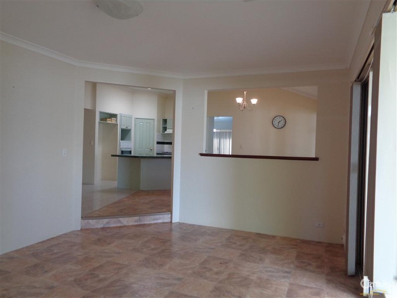 26 Jaywick Close, Safety Bay WA 6169