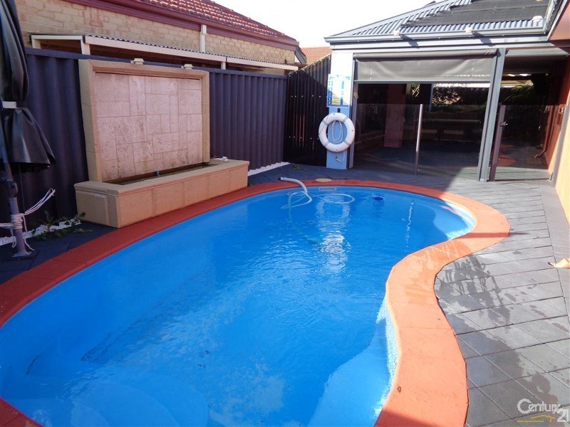 48 Brindabella Avenue, Rockingham WA 6168