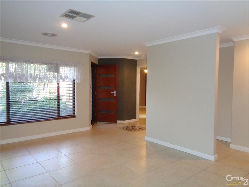 48 Brindabella Avenue, Rockingham WA 6168