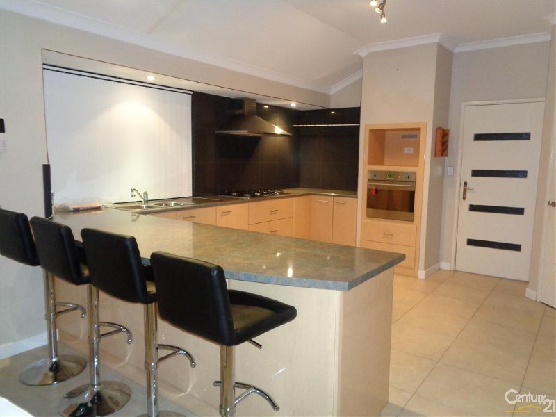 48 Brindabella Avenue, Rockingham WA 6168