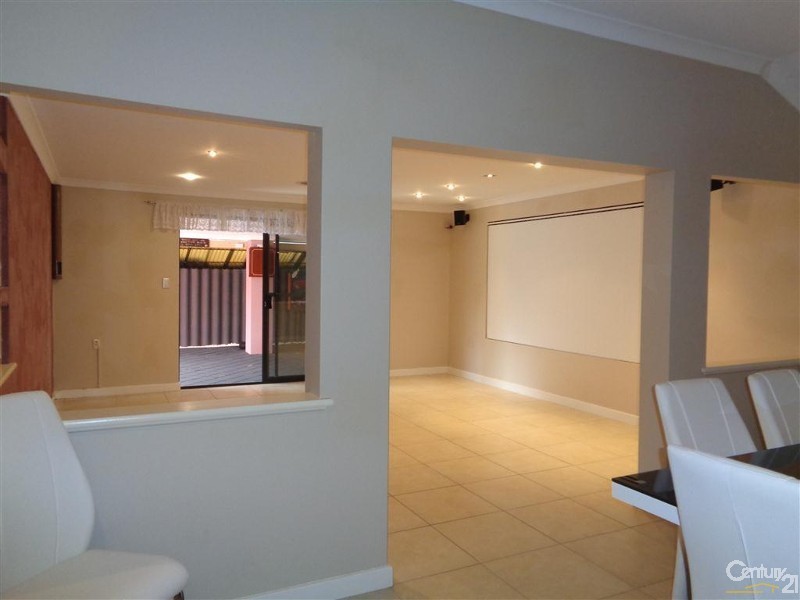 48 Brindabella Avenue, Rockingham WA 6168