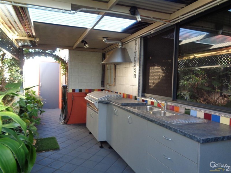 48 Brindabella Avenue, Rockingham WA 6168