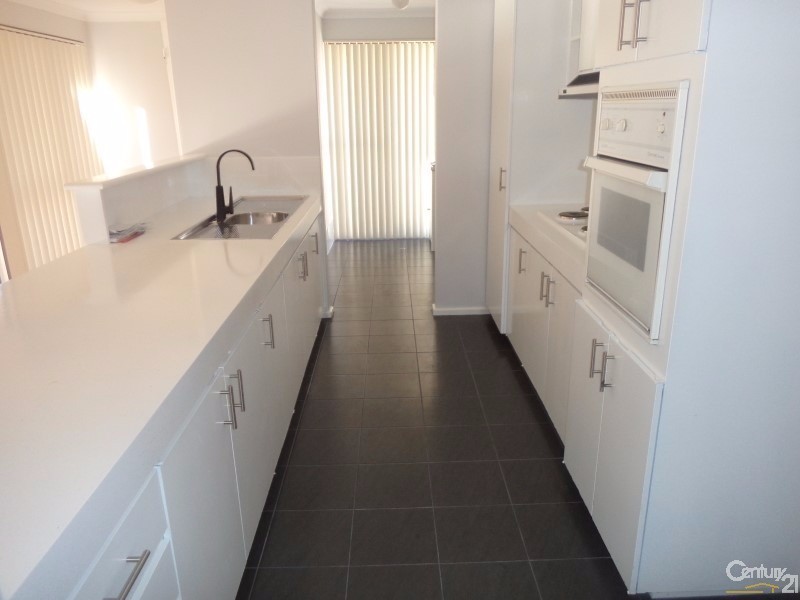 28 Malibu Road, Safety Bay WA 6169