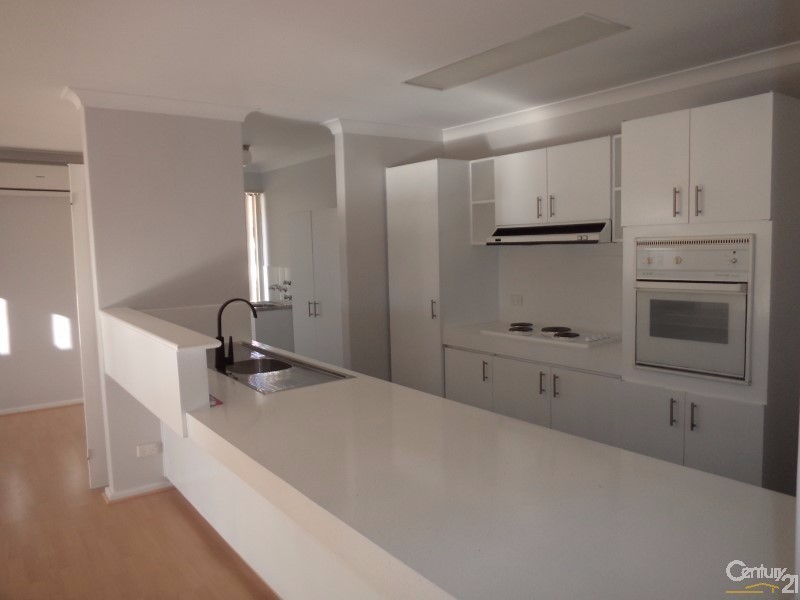 28 Malibu Road, Safety Bay WA 6169