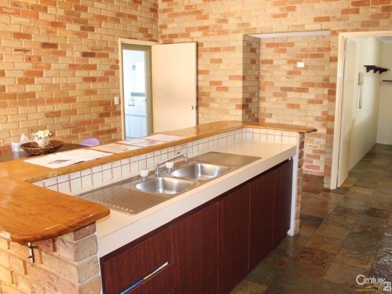 27 Summons Way, Warnbro WA 6169