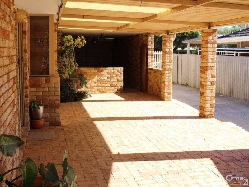 27 Summons Way, Warnbro WA 6169