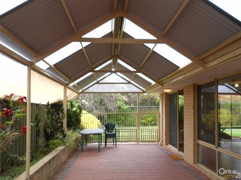 11 McGuire Mews, Rockingham WA 6168