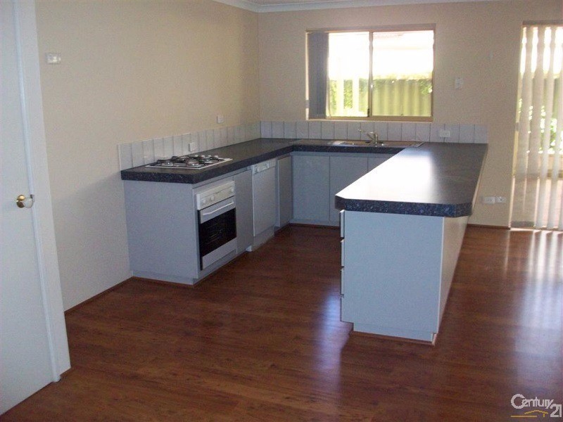 11 McGuire Mews, Rockingham WA 6168