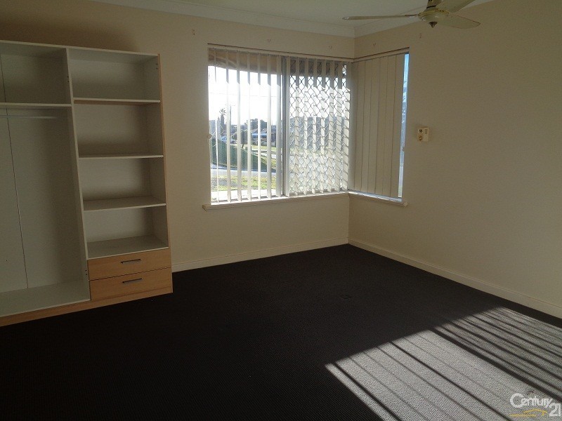 7 Short Street, Safety Bay WA 6169
