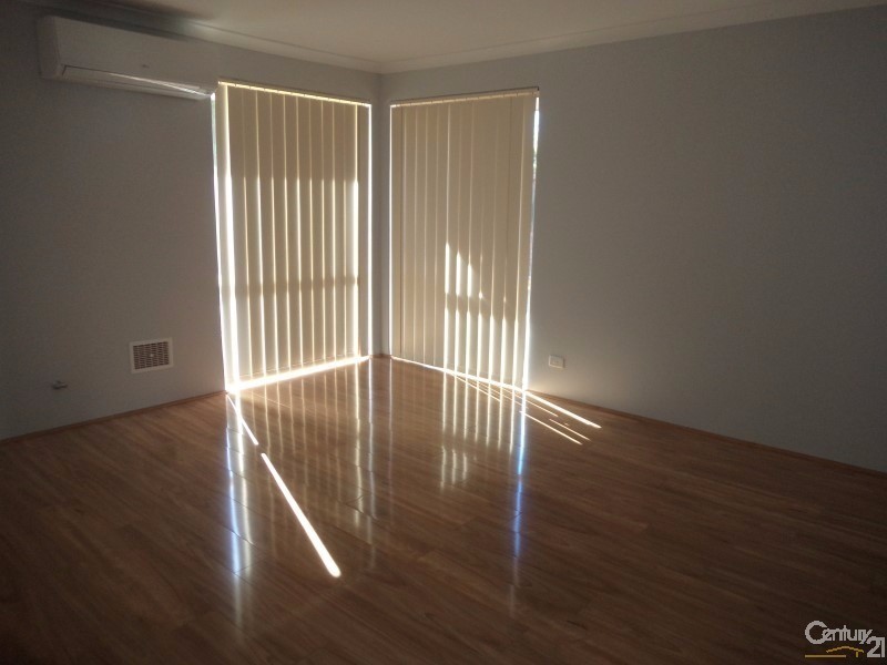 6 Bondi Crescent, Warnbro WA 6169