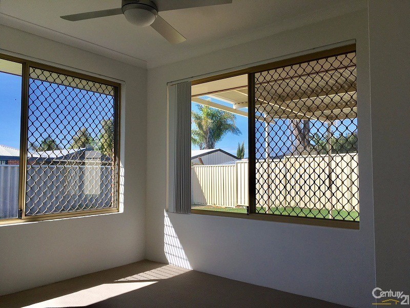 24 Lindeman Court, Waikiki WA 6169