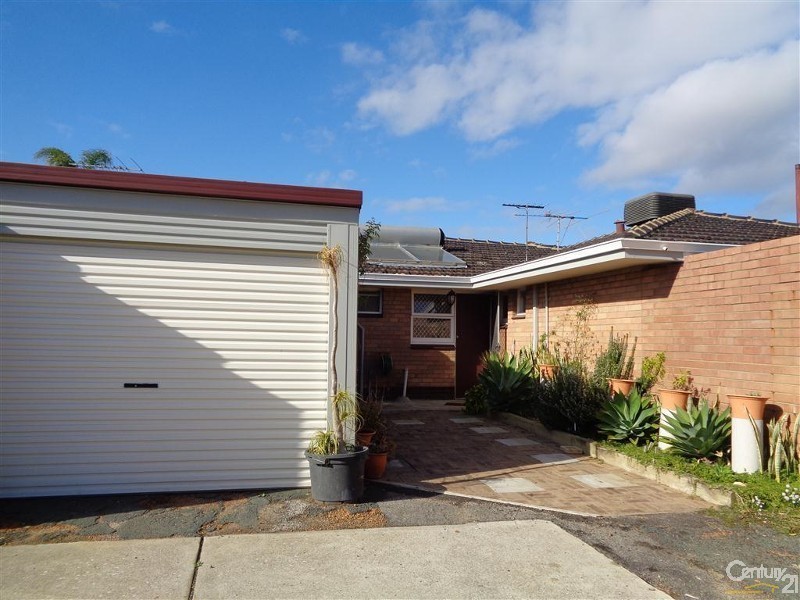 2/72 Kent Street, Rockingham WA 6168