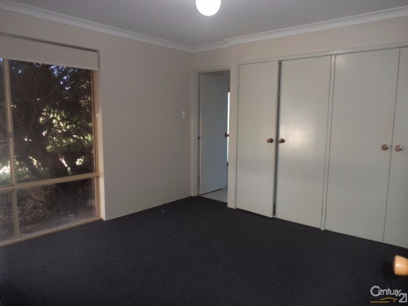 4 Macau Place, Warnbro WA 6169