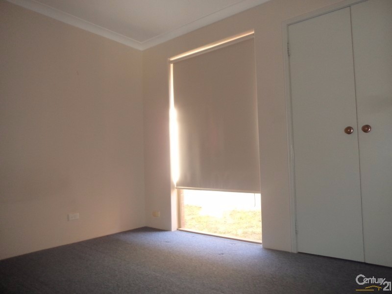 4 Macau Place, Warnbro WA 6169