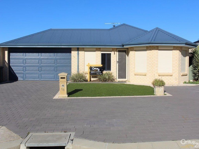 18 Campden Loop, Parmelia WA 6167