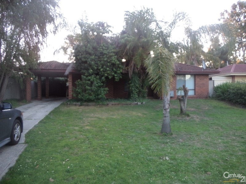 22 Cimbor Way, Parmelia WA 6167