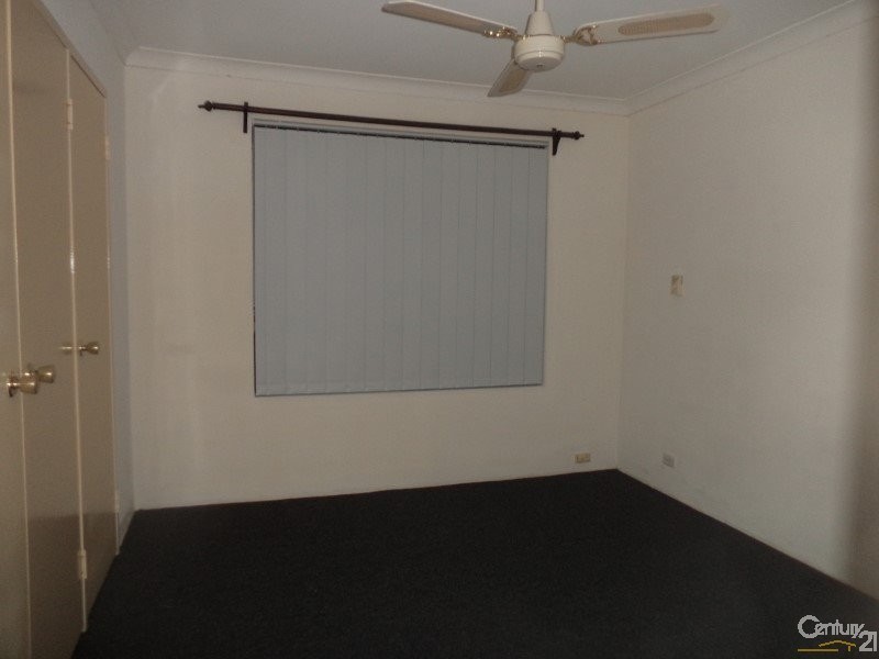 22 Cimbor Way, Parmelia WA 6167